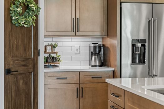 Lakeside-Reserve-Condos-20