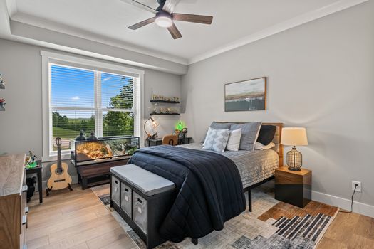 Lakeside-Reserve-Condos-46