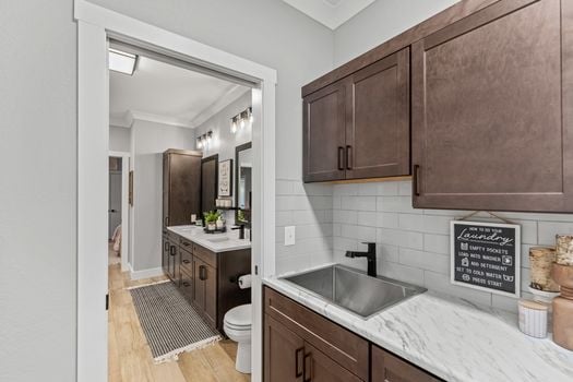 Lakeside-Reserve-Condos-55