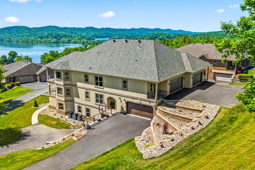 Lakeside-Reserve-Condos-73 (1)