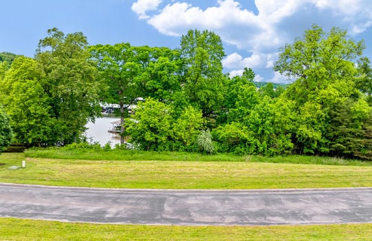 201 white swan dr-1