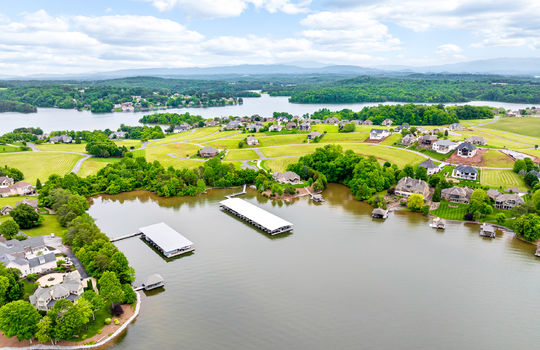 201 white swan dr-11