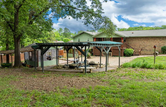 310 hollywood circle-15
