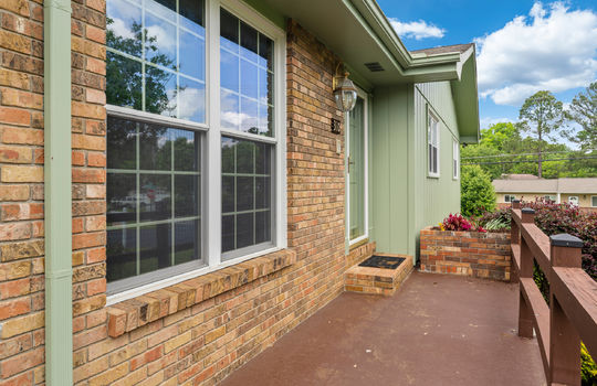 310 hollywood circle-9
