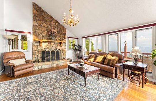1121 hollyberry ct-11