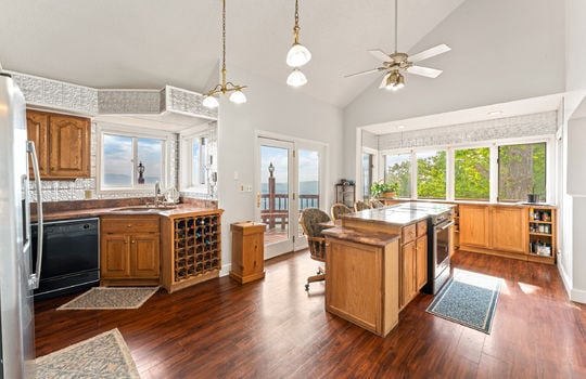 1121 hollyberry ct-14