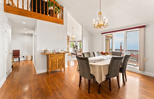 1121 hollyberry ct-24
