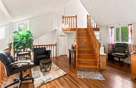 1121 hollyberry ct-45