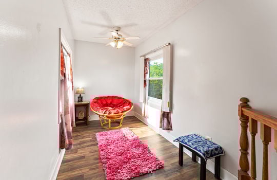 1121 hollyberry ct-46