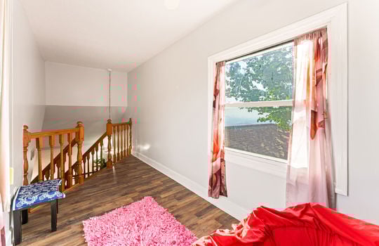 1121 hollyberry ct-47