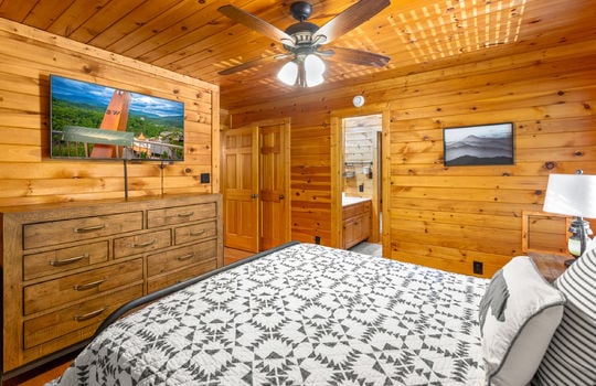 3856 ravens den way-22