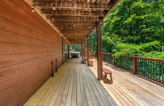 3856 ravens den way-39