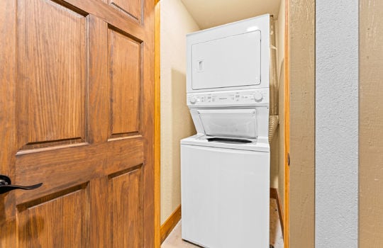 1123 anastasia way-47