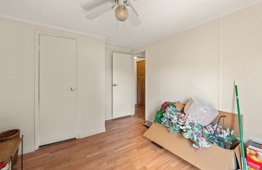 721 fox road-24