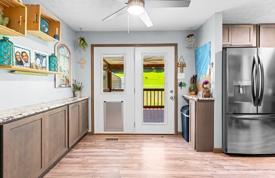 110 halcomb drive-12
