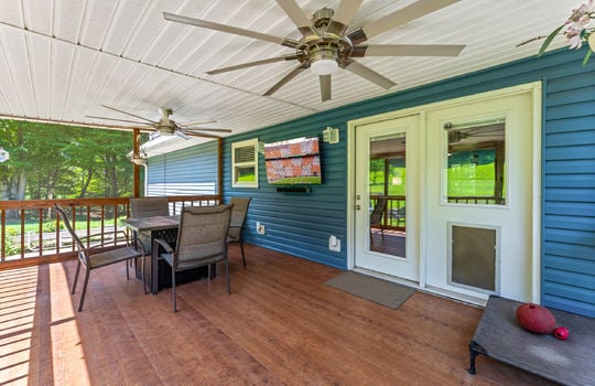 110 halcomb drive-13
