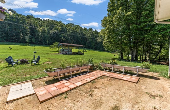 110 halcomb drive-33