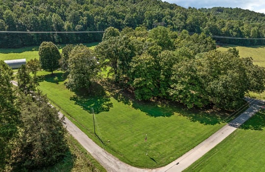 110 halcomb drive-43