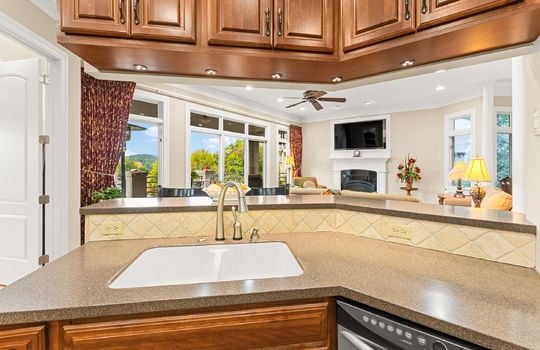 206 timberlodge rd-22
