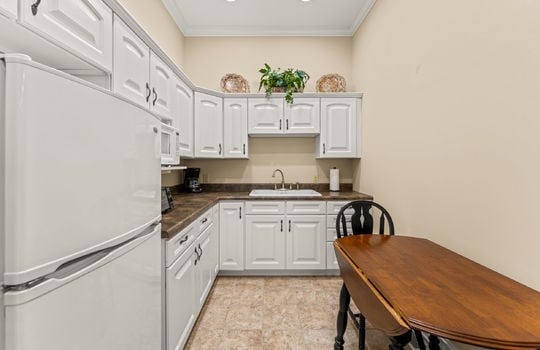 206 timberlodge rd-44