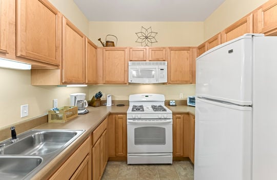 527 river place u516-13