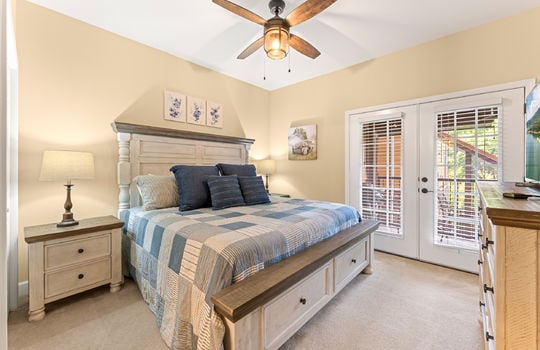 527 river place u516-15