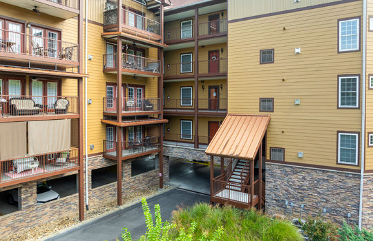 527 river place u516-3