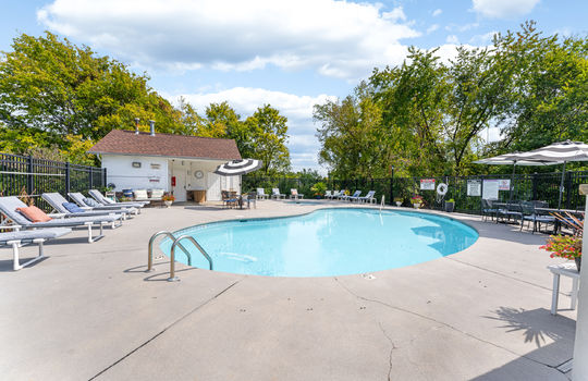 527 river place u516-41