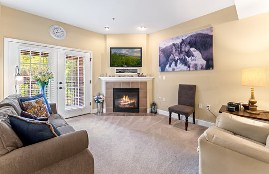 527 river place u516-6