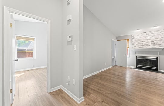 8410 woodbend trail-16