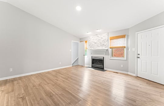 8410 woodbend trail-7