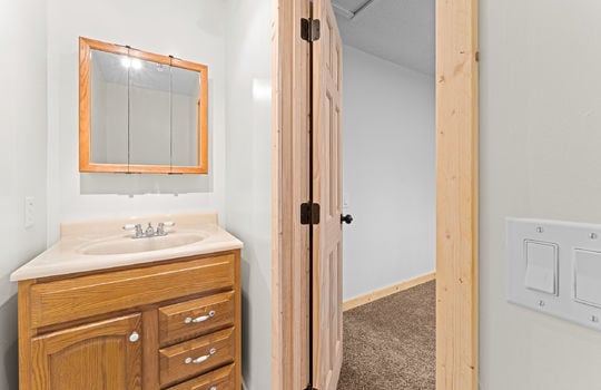 116 thomas lane - ht-24