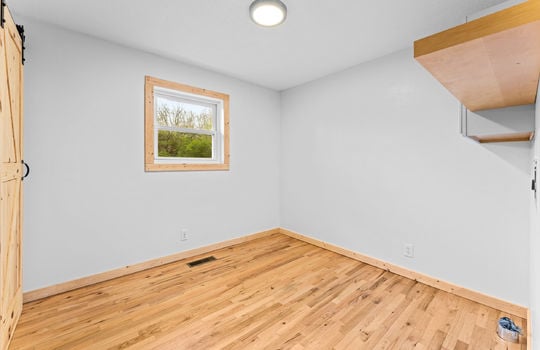 116 thomas lane - ht-26