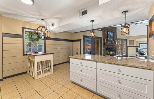 1634 spruce drive-12