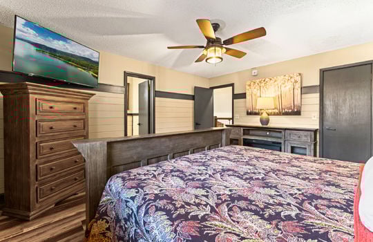 1634 spruce drive-21