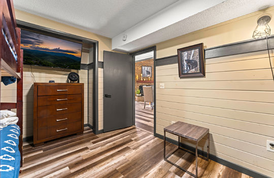 1634 spruce drive-27