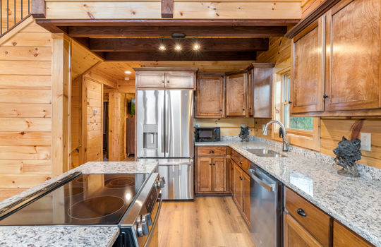 1017 street of dreams dr-15