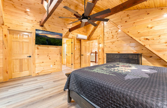 1017 street of dreams dr-36