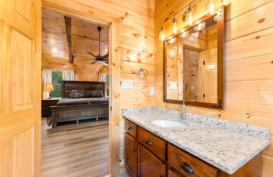 1017 street of dreams dr-38