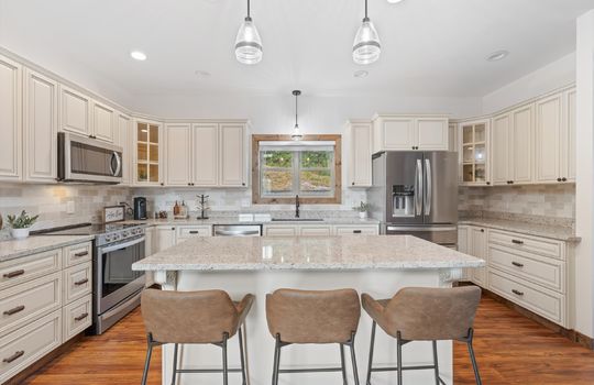 14-15-647 Kristis Pl-06