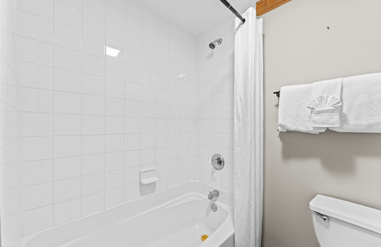 206 forrest loop way_15-16