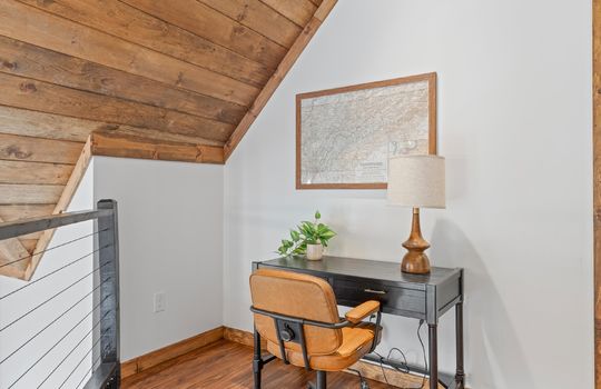 32-33-647 Kristis Pl-16