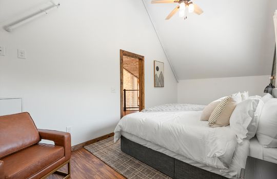 36-37-647 Kristis Pl-20