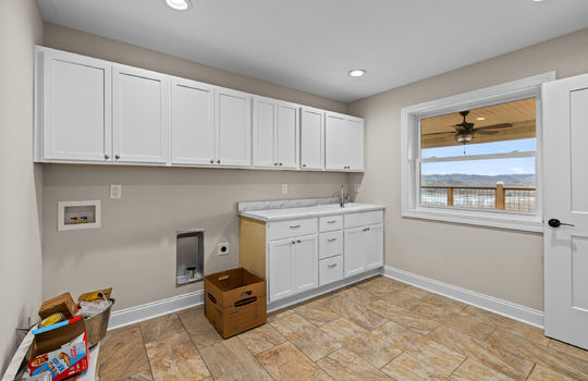 124 laura lane 26-31