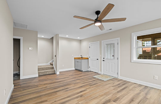 124 laura lane 26-41