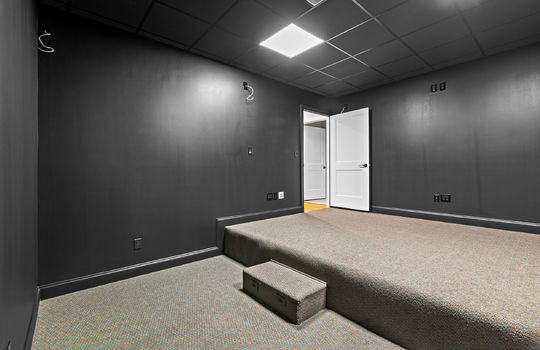 124 laura lane 26-50