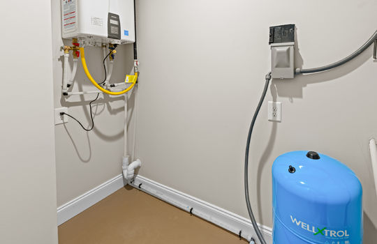 124 laura lane 26-52