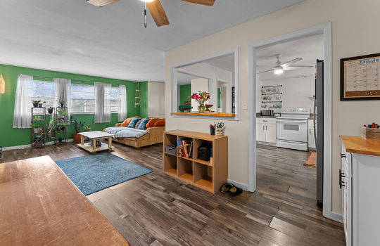 307 mcmaster place-11