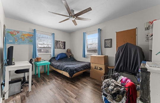 307 mcmaster place-24