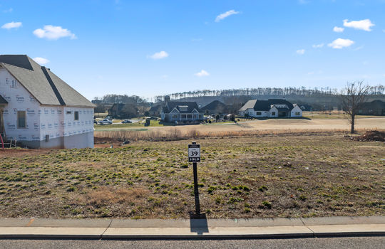 2370 chestnut lane-1